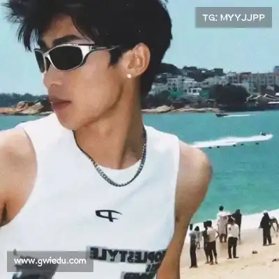 冯崧余